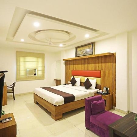 Hotel Urban Luxury Neu-Delhi Exterior foto
